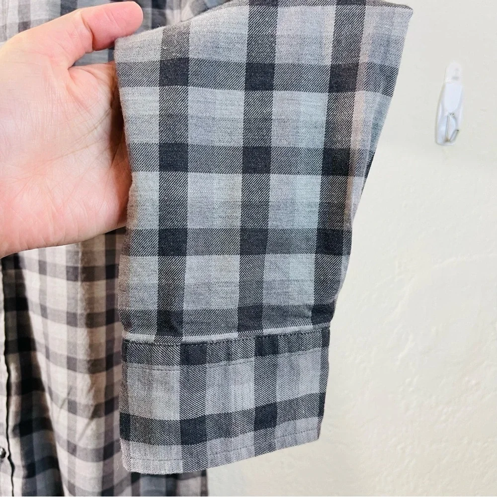 Banana Republic Luxe Flannel Slim Fit Plaid Button Down Shirt Size M Pocket